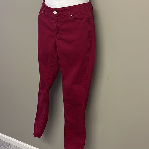 White House Black Market Maroon Slim Leg Blanc Jeans- 4R - Picture 2 of 15
